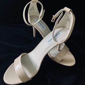 Steve Madden Nude Patent Heels